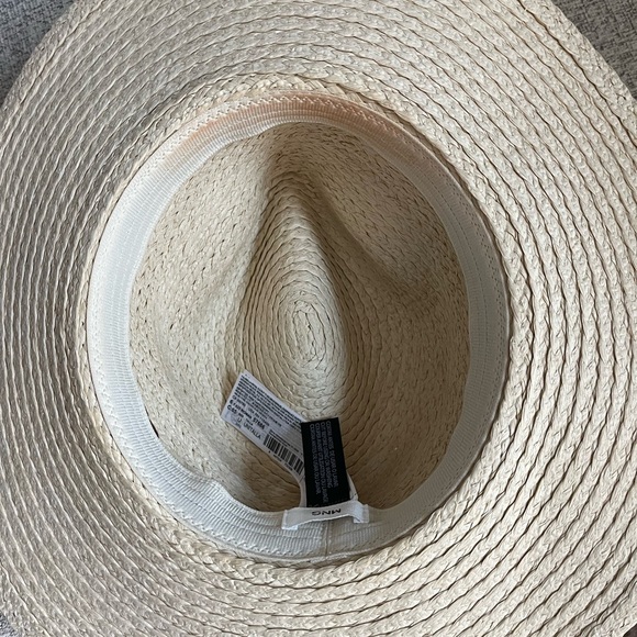 Hat - Picture 2 of 5